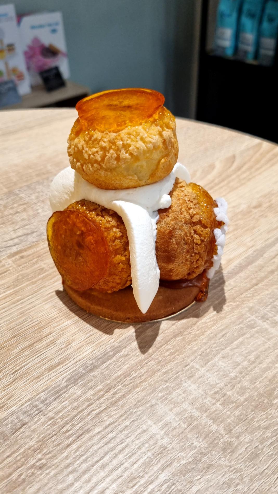 Saint Honoré Vanille Chocolat et Praliné