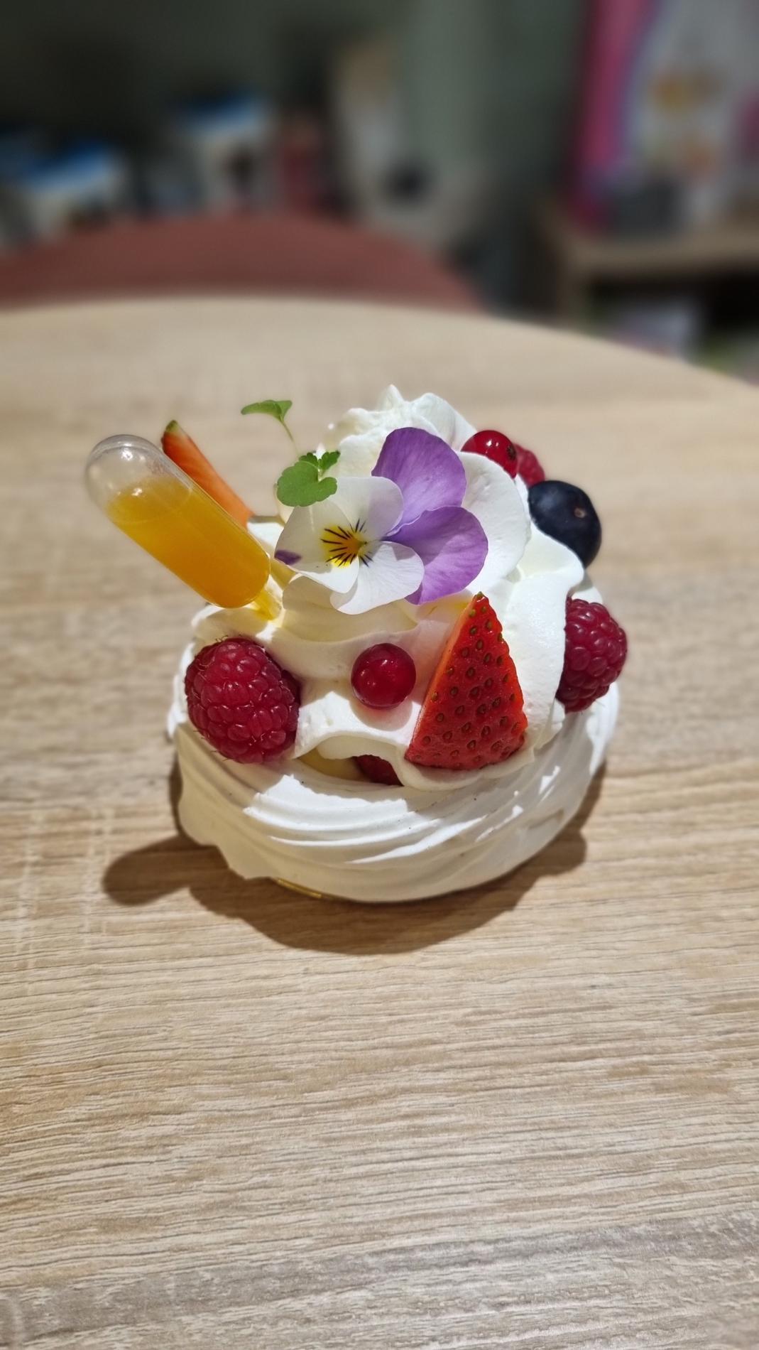 Pavlova passion Fruits rouges