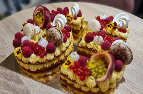 Number Cake 65 Passion Framboise